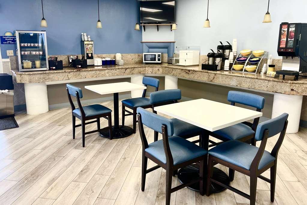 Days Inn By Wyndham Melbourne Restaurant bilde