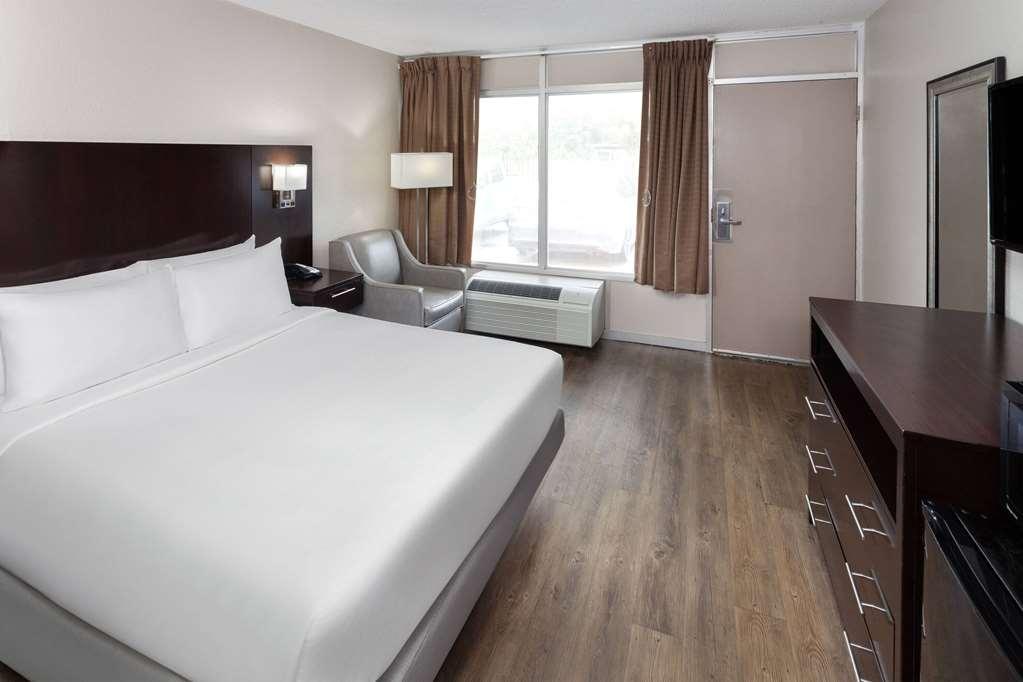 Days Inn By Wyndham Melbourne Rom bilde