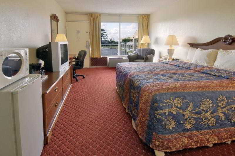 Days Inn By Wyndham Melbourne Eksteriør bilde